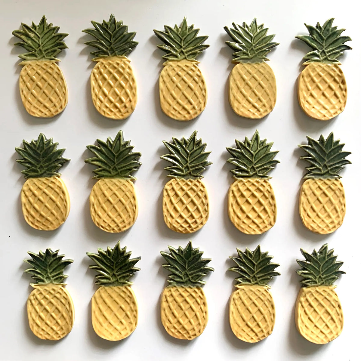 Pineapple Ceramic Brush Rest