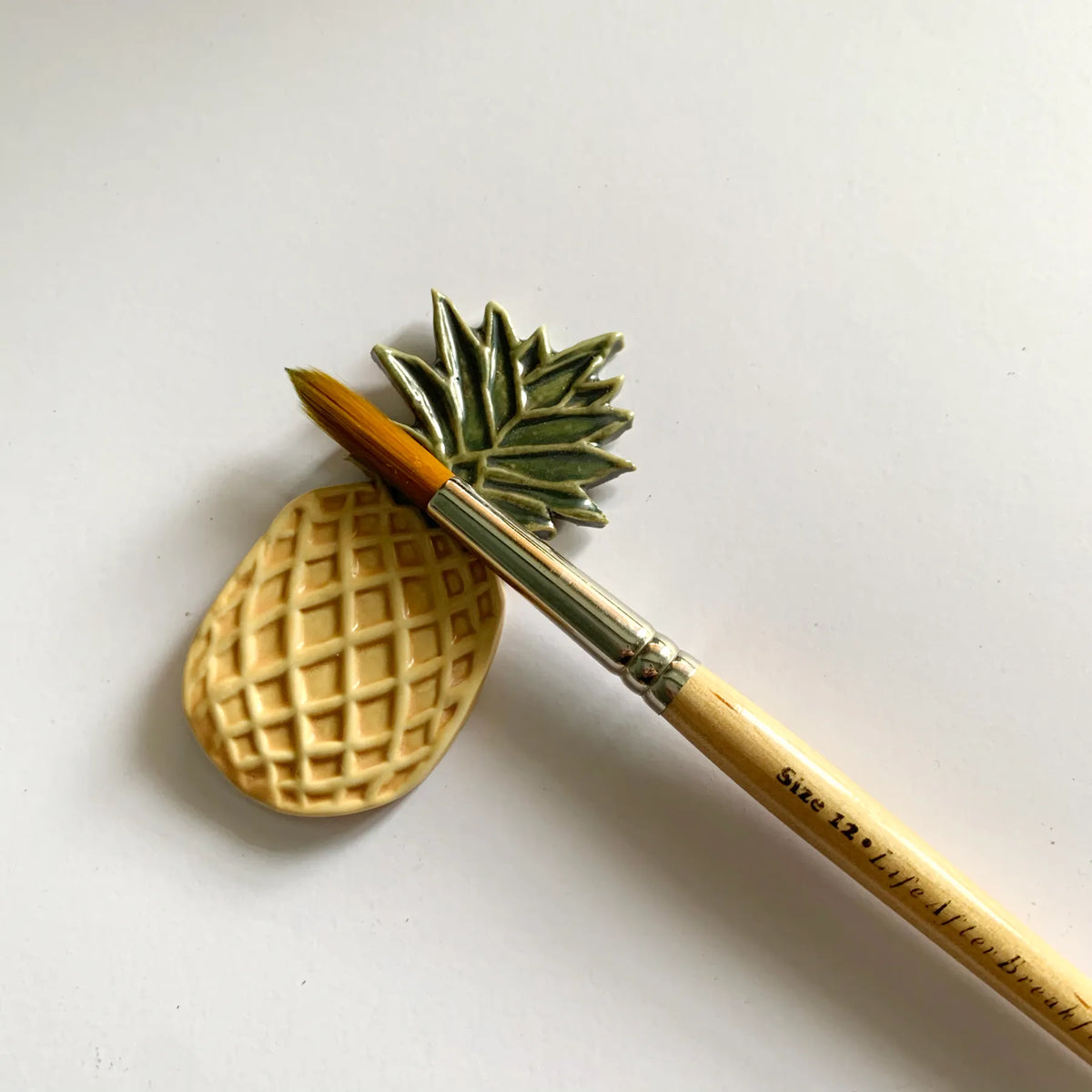 Pineapple Ceramic Brush Rest